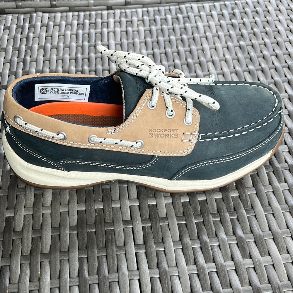 Rockport Women’s Steel Toe Loafers! Navy and Tan, Size 8.5!
